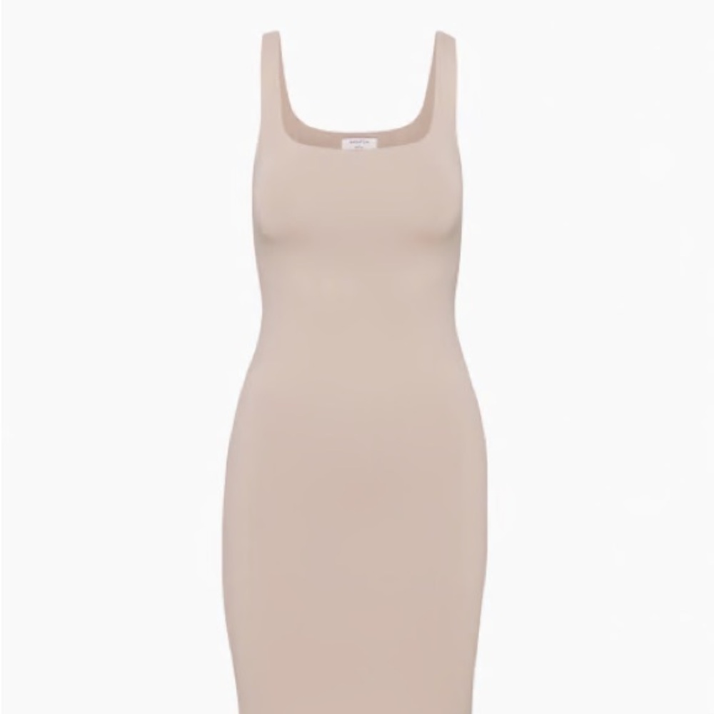 NWOT Babaton Contour Squareneck Midi Dress